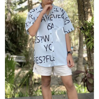♀☌เสื้อแขนสั้น  ลายตัวอักษรพื้นเทาฟ้า+++++HOT++++++เสื้อเชิ้ตผู้ชายเสื้อโปโล🎁🎀✨🎗🎈