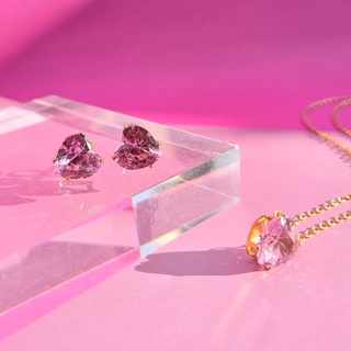 (WELRY.acc) พร้อมส่ง! เซ็ตต่างหู+สร้อยคอ เพชรทรงหัวใจสีชมพู รุ่น Sofie