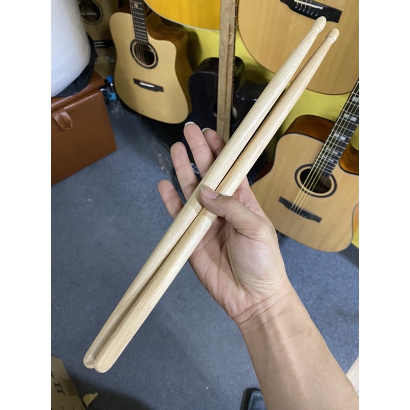 คู่ละ25บาท ไม้ตีกลองชุด ไม้กลองซ้อม ขนาด5Bมาตรฐาน แข็งแรงน้ำหนักกำลังดี คู่ละ25บาท