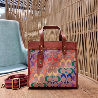 COACH  FIELD TOTE 22 IN RAINBOW SIGNATURE CANVAS