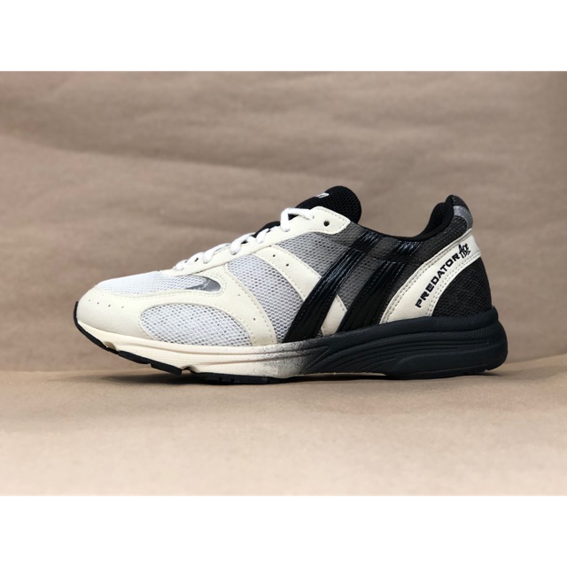 รองเท้าวิ่งมาราธอน Pan predator ace