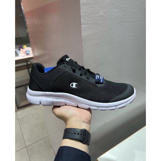 รองเท้านักเรียน champion Gusto ดั้งเดิมโดย payless