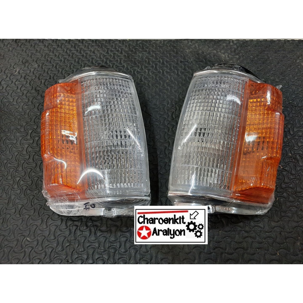 AA MOTOR เสื้อไฟหรี่มุม TOYOTA โตโยต้า Hilux ไฮลักซ์ Hero  ฮีโร่ LN50 56 60 รุ่นไฟเลี้ยวนูน L/R ชิ้น