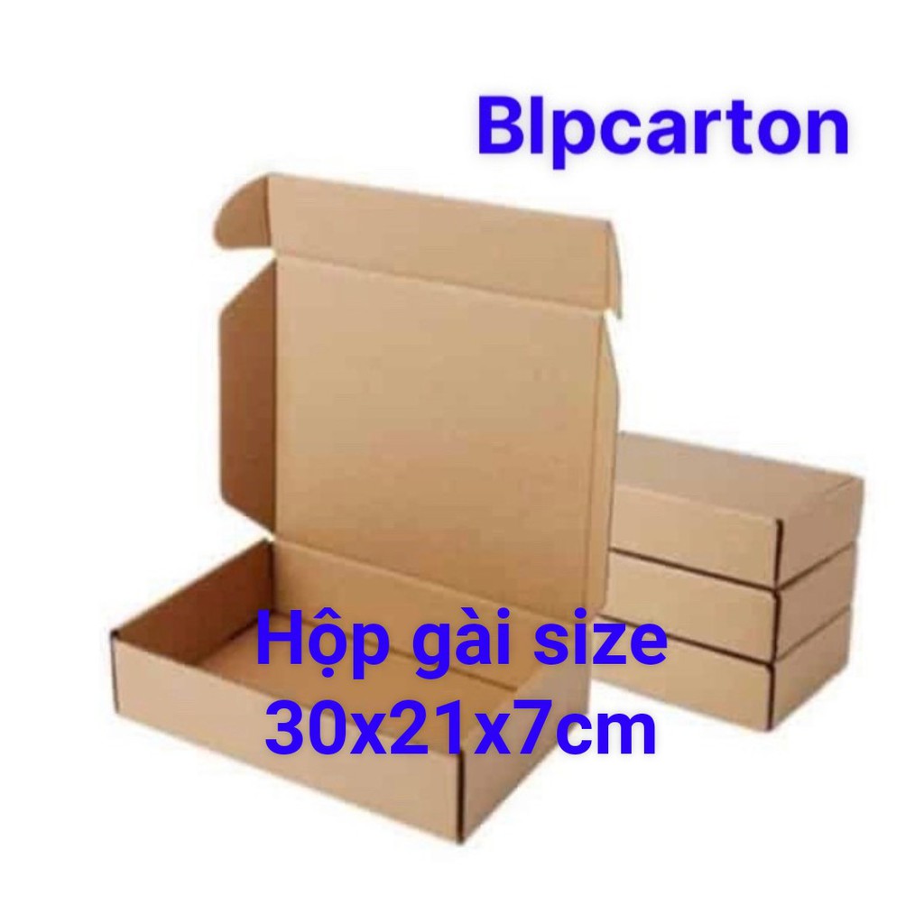 20 กล่องกล่องสําหรับผ้าและอุปกรณ์เสริมขนาด 30X21X7CM