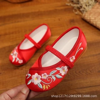 ❤ พร้อมส่งจ้าาา ❤ รองเท้าจีนสำหรับเด็ก ชุดกี่เพ้าสาวน้อย ใส่กับกี่เพ้า น่ารักมาก หรือใส่แมตกับชุดอื่นๆๆ หวานน่ารัก