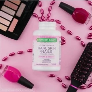 Hair skin Nails Nature bounty 250 เม็ด with biotin 5000 mcg Exp.07/27 (อ่านข้อมูลก่อนสั่งค่ะ)