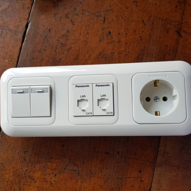 ซ็อกเก็ต Panasonic + สวิตช์ Panasonic Series + โมดูล Data Outlet Panasonic CAT 6 CAT6 LAN