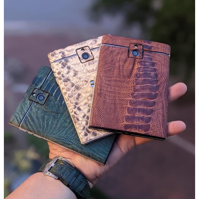 สติ๊กเกอร์หนังนกกระจอกเทศสําหรับโทรศัพท์ Blackberry Passport