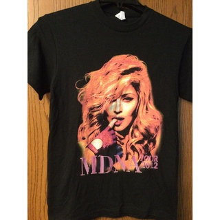 tshirtเสื้อยืดคอกลมฤดูร้อนMadonna - Tour 2012 เสื้อเชิ้ต สีดํา ส.Sto4XL