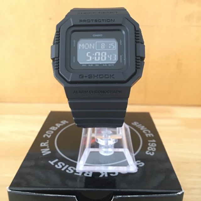 Casio G-Shock “Dw-d5500bb”