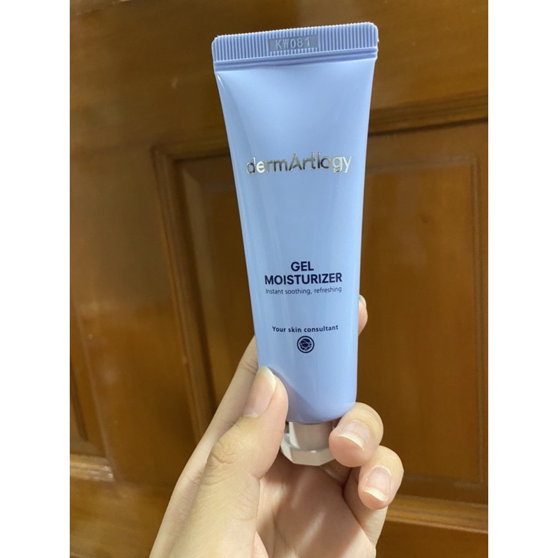 Dermartlogy gel moisturizer