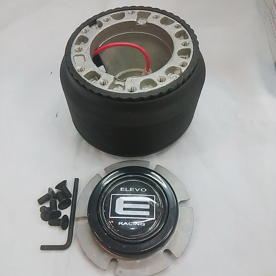 คอพวงมาลัยแต่งคอหนา 3นิ้ว ( NISSAN ) ระหัด N-3 สำหรับรุ่นเก๋ง Sunny 77-79 , ด้ทสัน รถเล็ก