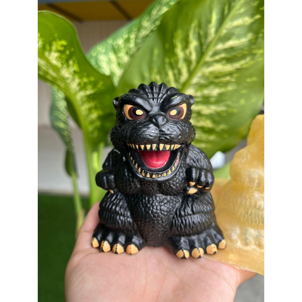 C4 แบบยางพาราสำหรับเทโมเดลตุ๊กตาระบายสีปูนปลาสเตอร์ รูปก็อตซิลล่า