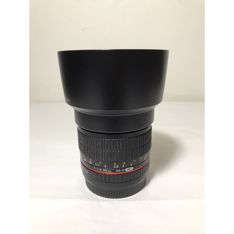 Samyang 85mm f1.4 EF for canon