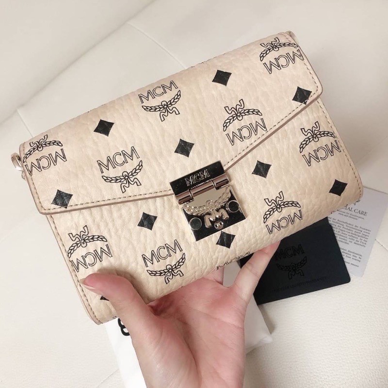 MCM Millie 7” Flap Crossbody in Visetos(ไม่แท้คืนเงิน)