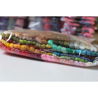 ไหมปัก 100 สีไล่โทนสี สีสวย มีเบอร์ระบุ