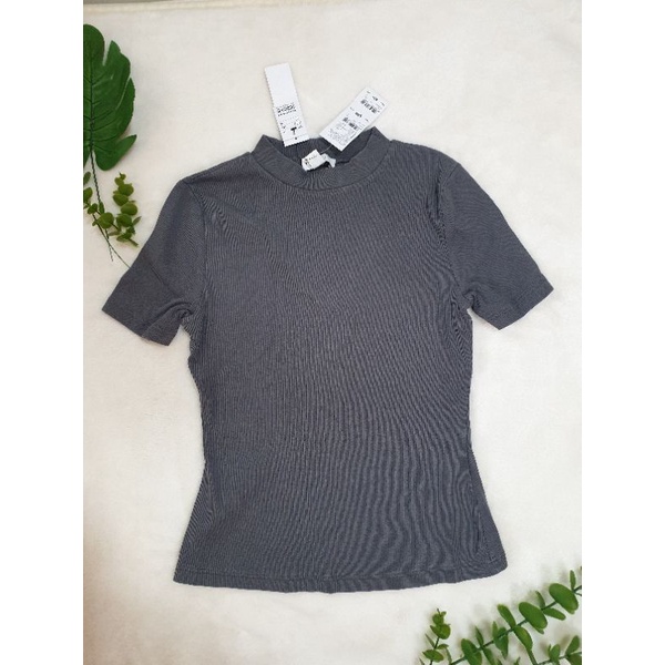 เสื้อยืดผ้าร่องคอปีนtopshopใหม่ป้ายห้อยus4