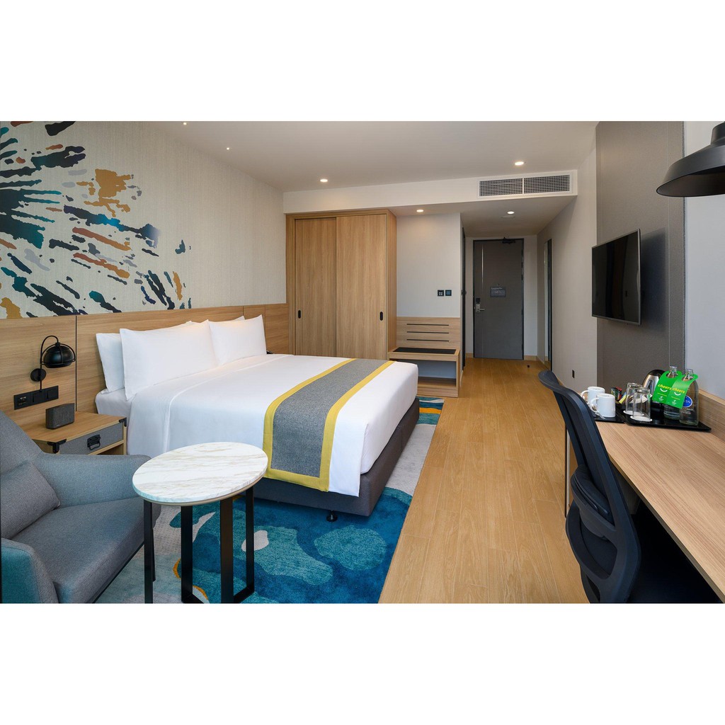 Voucher : Holiday Inn Sriracha ห้อง Standard พร้อมอาหารเช้า 2 ท่าน