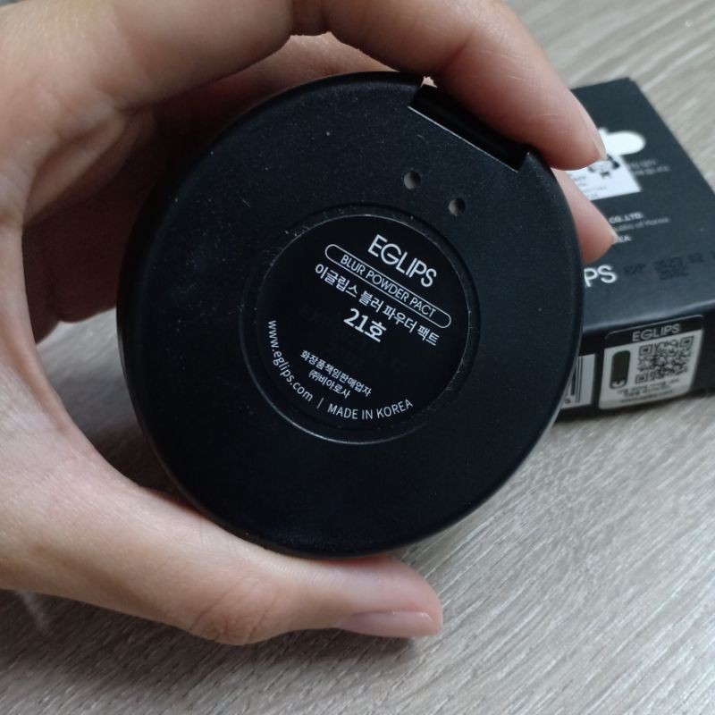 แป้งผสมรองพื้นEglips