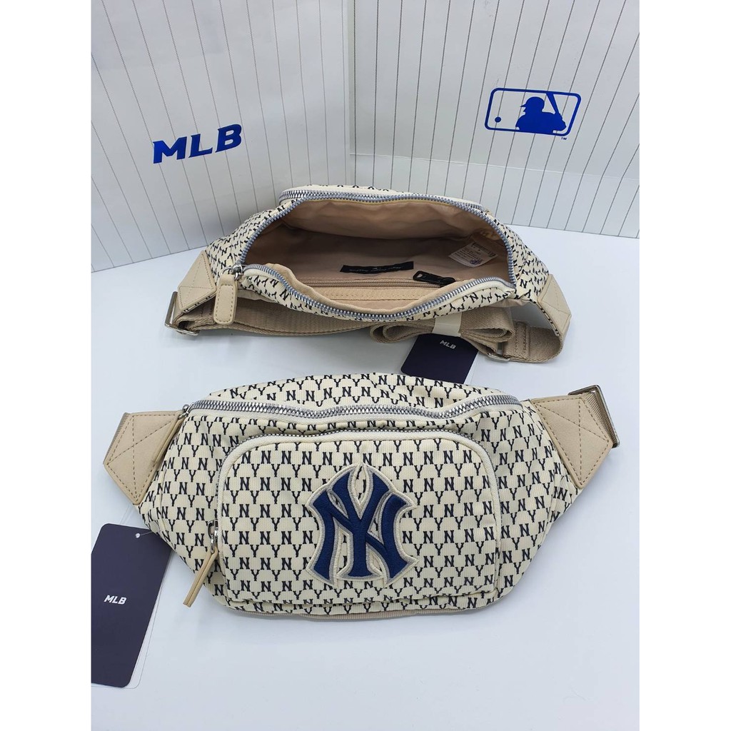 MLB BELT BAG  NEW YORK YANKEES กระเป๋าคาดอกmlb