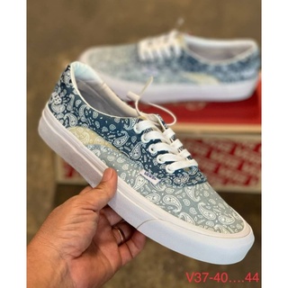 รองเท้าผ้าใบ VANS BOLD NI BANDANA DRESS BLUE TRUE WHITE SNEAKERS (top mirror) พร้อมกล่อง