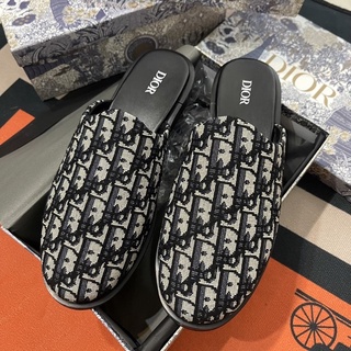 รองเท้าdiorSLING SLIP ON SHOES      รุ่นนี้ทางร้านสั้งตัตมาพิเศษ