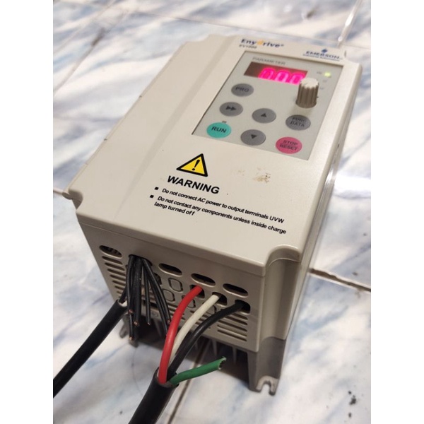 Inverter 💥EMERSON💥  EV1000-2S0007G   💥1 HP💥1PH 200-240V มือสอง