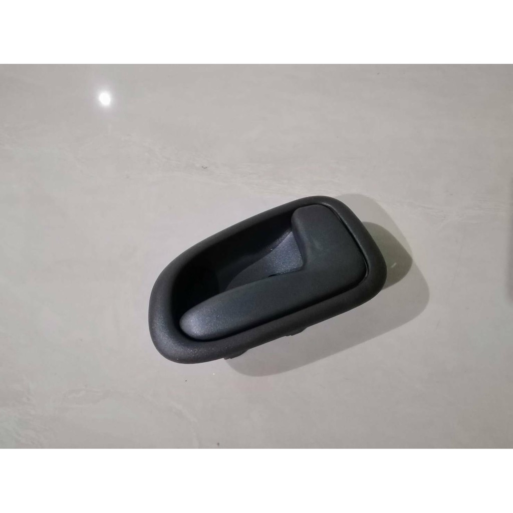 มือเปิดอันใน TOYOTA,4AFE,รุ่นขาสั้น ข้างRH (ขวา) ราคาอันละ 95 บาท