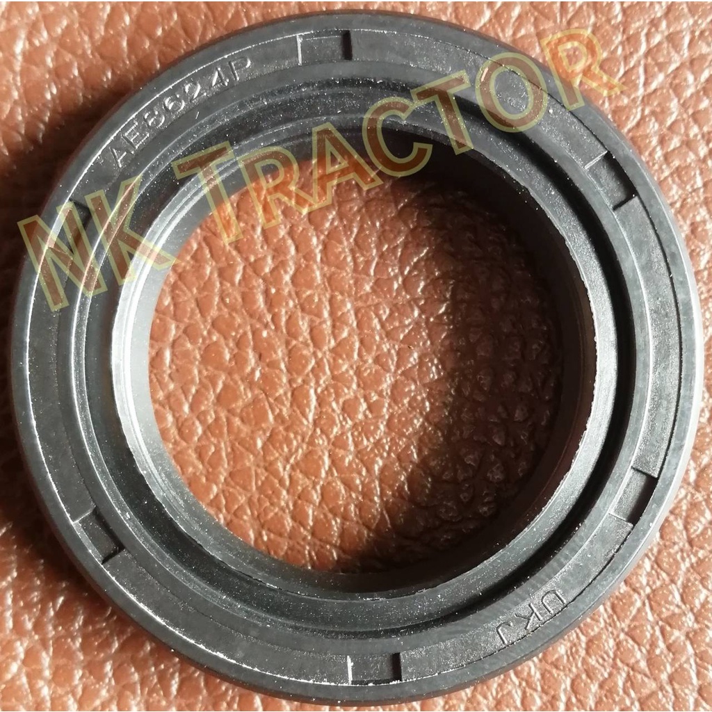 L4018 / L4508 / L4708 / L5018 ซีล PTO (ซีลเพลา พีทีโอ ซีลแกน PTO ซีลกันน้ำมัน)