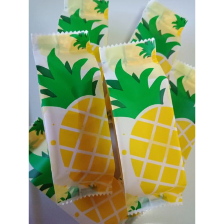 แครกเกอร์ไส้สับปะรดหอมสุวรรณ Hom Suwan Cracker