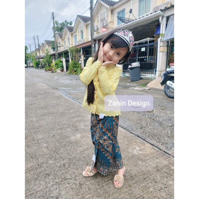 sale 590.- ชุดพื้นเมืองภูเก็ต ชุดบะบ๋า ย่าหยาเด็ก ชุดไทยเด็ก เสื้อผ้าเด็กผู้หญิง