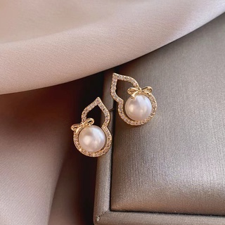 Fashion earrings ต่างหูเงินแท้925 ต่างหูแฟชั่นเกาหลีลายใหม่สุดฮิต ไม่ดำ ไม่แพ้แน่นอน งานมินิมอลน่ารักๆ (พร้อมกล่อง)