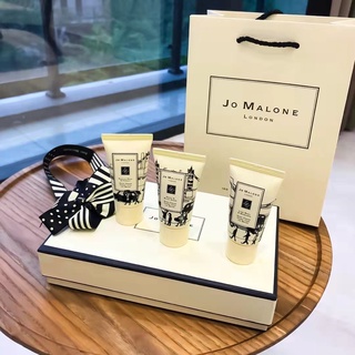 【SUVI】Jo Malone Limited Hand Cream Set Moisturizing Nourishing Hand Care London Edition Gift Box 30ml*3ชุดครีมบํารุงมือ ให้ความชุ่มชื้น 30 มล.*3