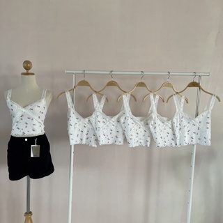 Ally daisy lace crop P35