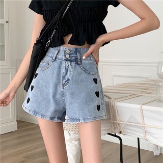 Sweet *พร้อมส่ง* 🍒กางเกงขาสั้น 🍒งานปักรูปหัวใจ สองกระดุม งานเนียบสวย  No.A903