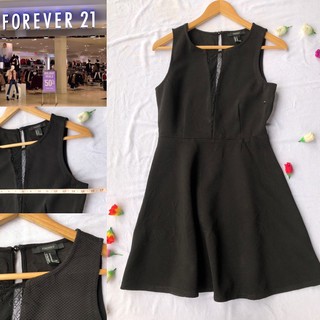 Forever 21 ชุดเดรสตัวนี้บอกเลยว่าสวยมาก สภาพดี ไม่มีตำหนิจ้า