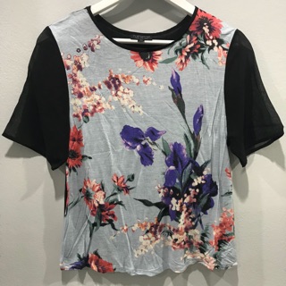 Sale! Used like new! Top shop t-shirt