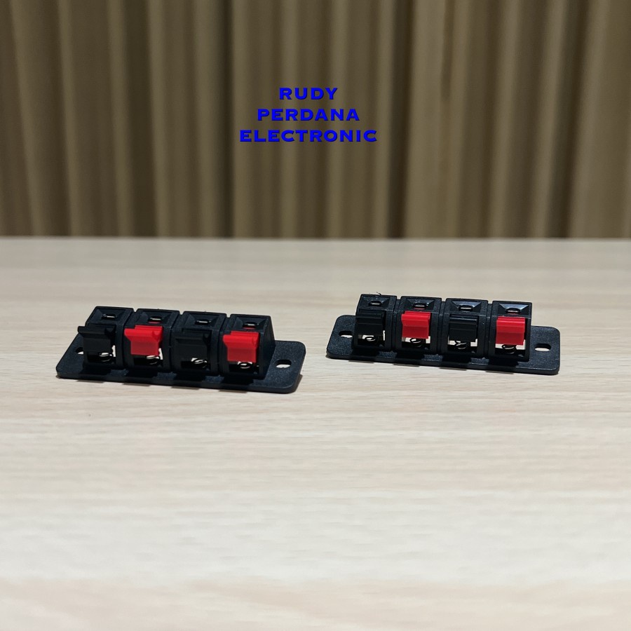 กล่องเล็ก 4 PIN 4P SPEAKER HOLDER