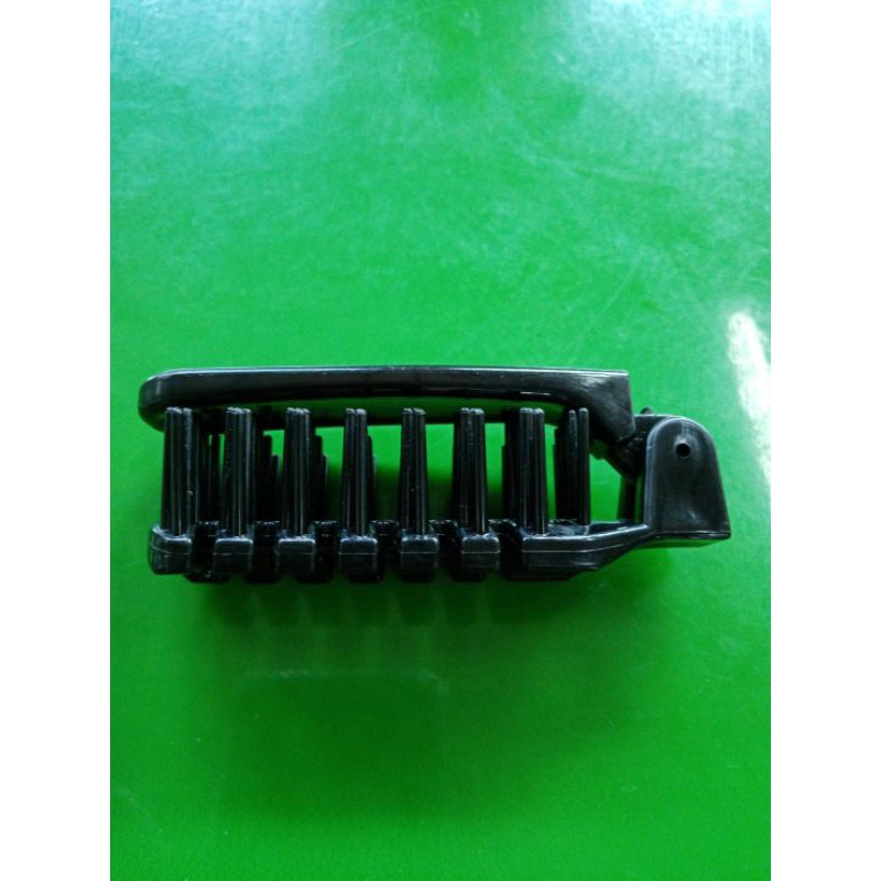 หวี หวีจัดแต่งทรงผม แปรงหวีผม ขนาดพกพา พับได้ สีดำ รุ่นพิเศษ ผลิตจาก Polycarbonate โพลีคาร์บอเนต สำหรับส่งสายการบิน ✈️