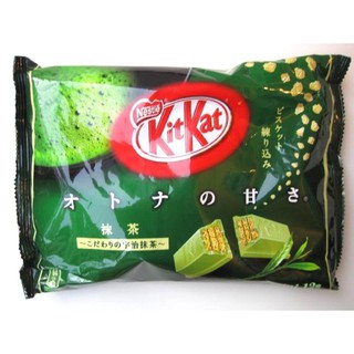 KitKat Green Tea คิทแคทชาเขียว 1 ห่อ 12 ชิ้น อร่อยมากๆๆๆๆๆๆ