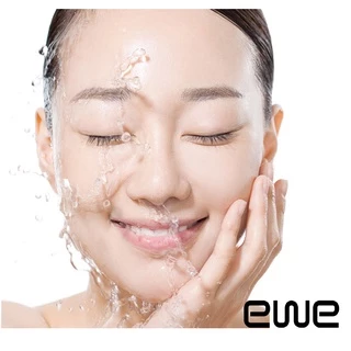 EWE Resurrection Plant Moist Cleansing Foam 100ml