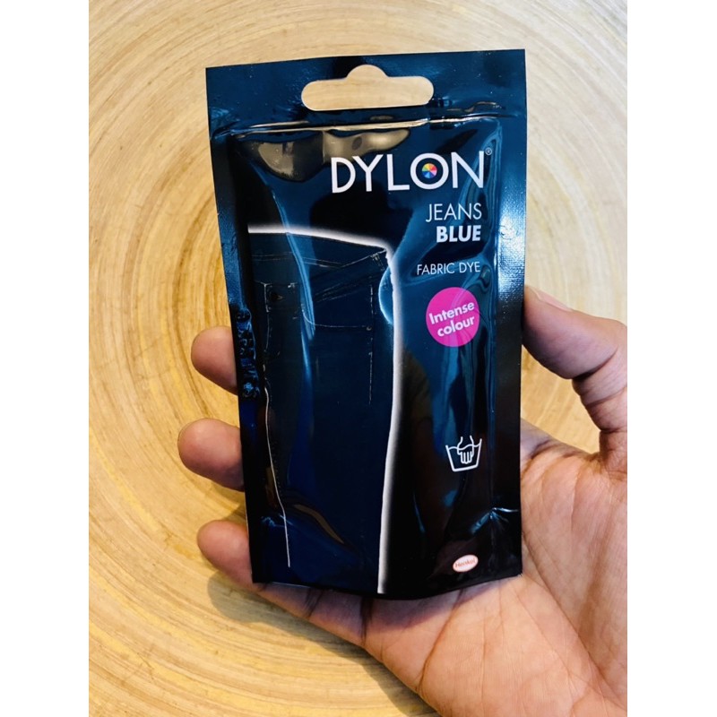 สีย้อมผ้าสียีนส์ (สูตรย้อมเย็น) ขนาด 50 กรัม Dylon Jeans Blue Fabric Dye ช่วยให้คุณย้อมเปลี่ยนสีเสื้