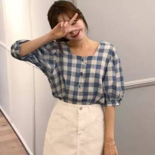👚Hello Fashion:เสื้อลายสก๊อต ผ้าฝ้ายทอลาย สไตลล์วินเทจ แขนพองๆ ผ้าบางใส่สบาย ดีเทลกระดุมผ้า สาวๆ อวบใส่สวยค่ะ