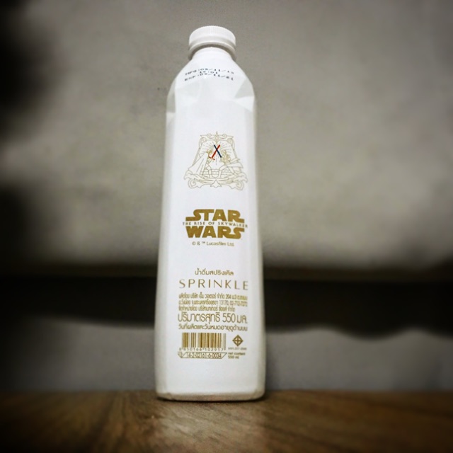 ขวดมีน้ำ Sprinkle Star wars Limited Edition