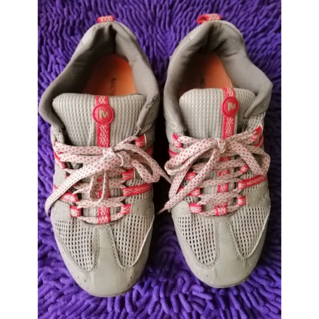 Merrell รองเท้าลำลอง