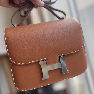 กระเป๋าแบรนด์เนมกระเป๋าสะพาย HERMES  CONSTANCE 18 EVERCOLOR LEATHER สี GOLD  PHW  🎀หนัง ever color