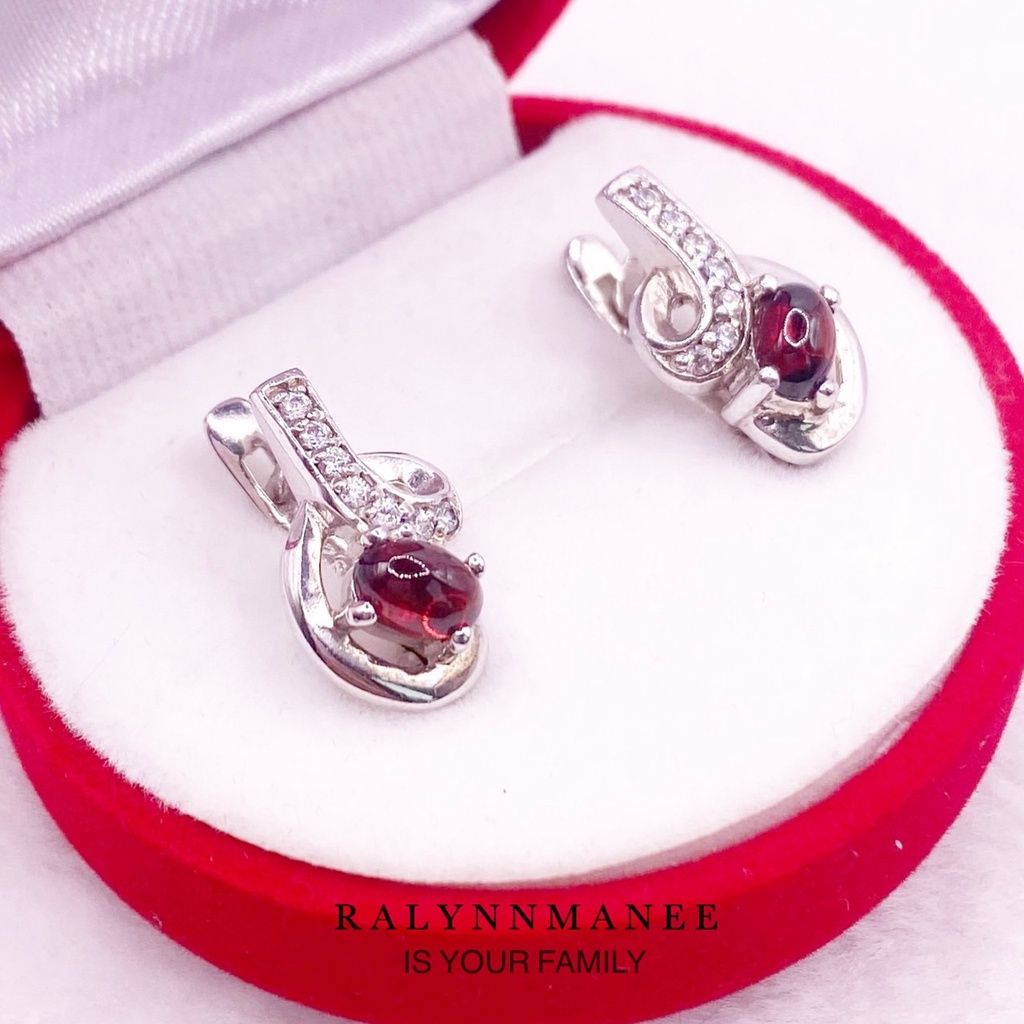 N6431 ต่างหูพลอยโกเมนแท้ ( Natural Garnet ) แบบอิงลิชล็อค ตัวเรือนเงินแท้ 925 ชุบทองคำขาว