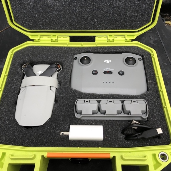 Pelican V100 Vault Equipment Case With Foam (ประกันศูนย์ไทย) กล่องกันน้ำ กันกระเเทก ใส่ปืน