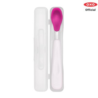 OXO Tot ช้อนป้อนอาหารเด็ก แบบพกพา สีชมพู l On the Go Feeding Spoon Pink ของแท้ 100%