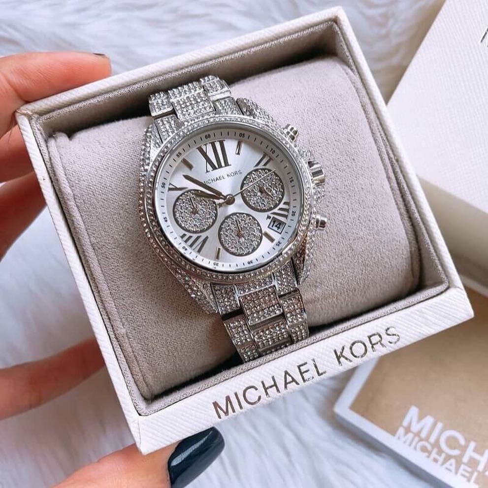 นาฬิกาข้อมือผู้หญิง แบรนด์ Michael kors watch สีเงิน